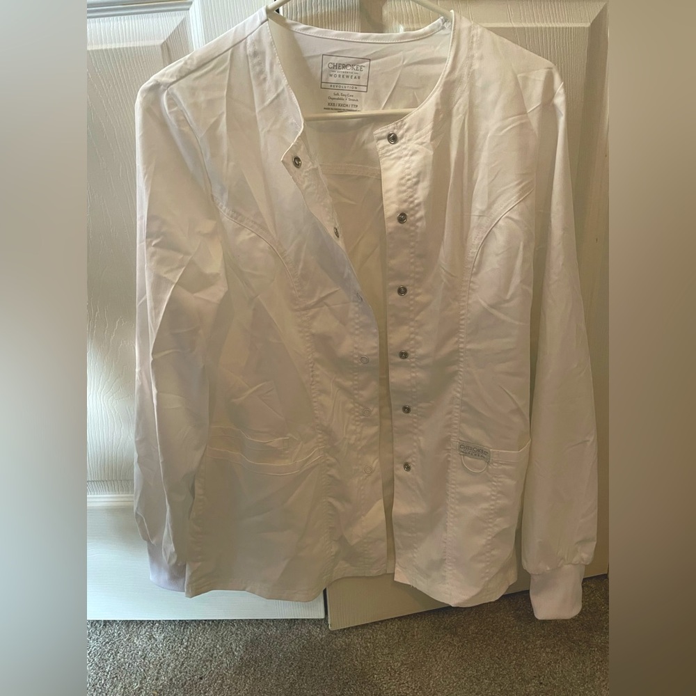 White Cherokee scrub coat